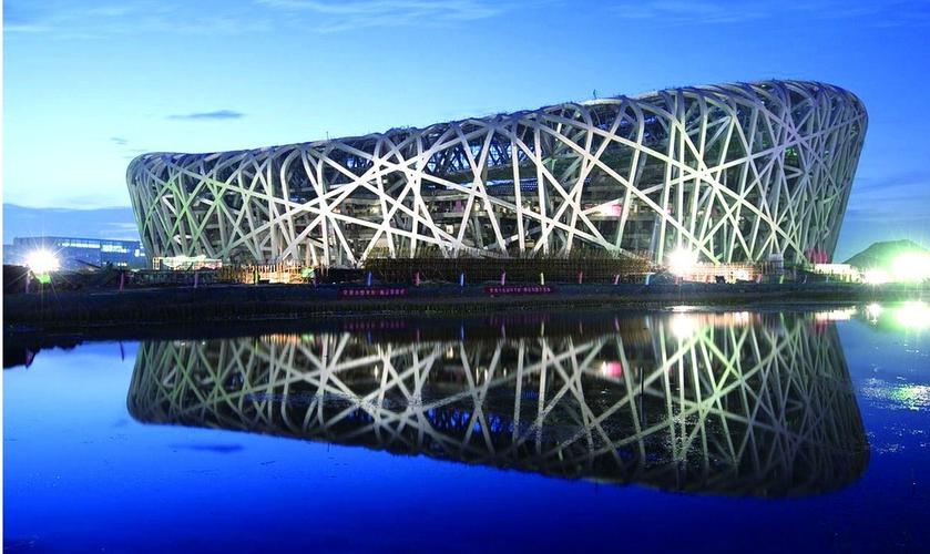 为何近年来越来越流行钢结构建筑？